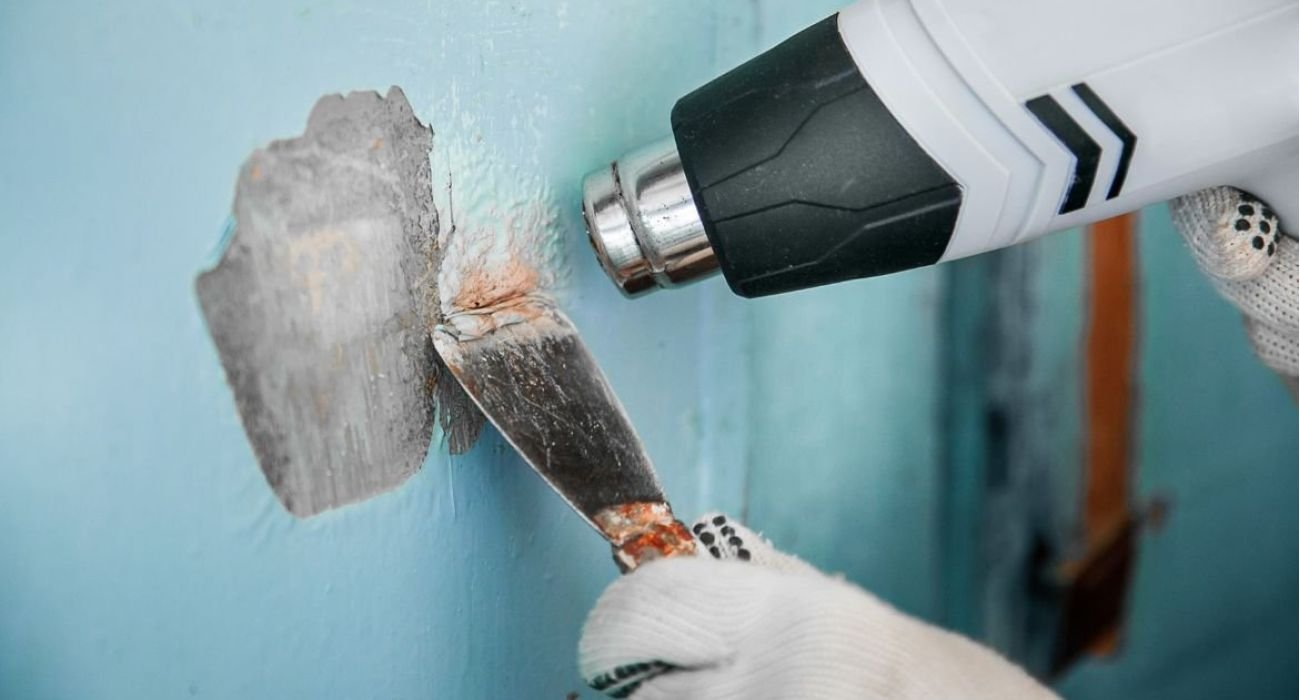 Effective Techniques for Repairing Cracks and Holes in Interior Walls